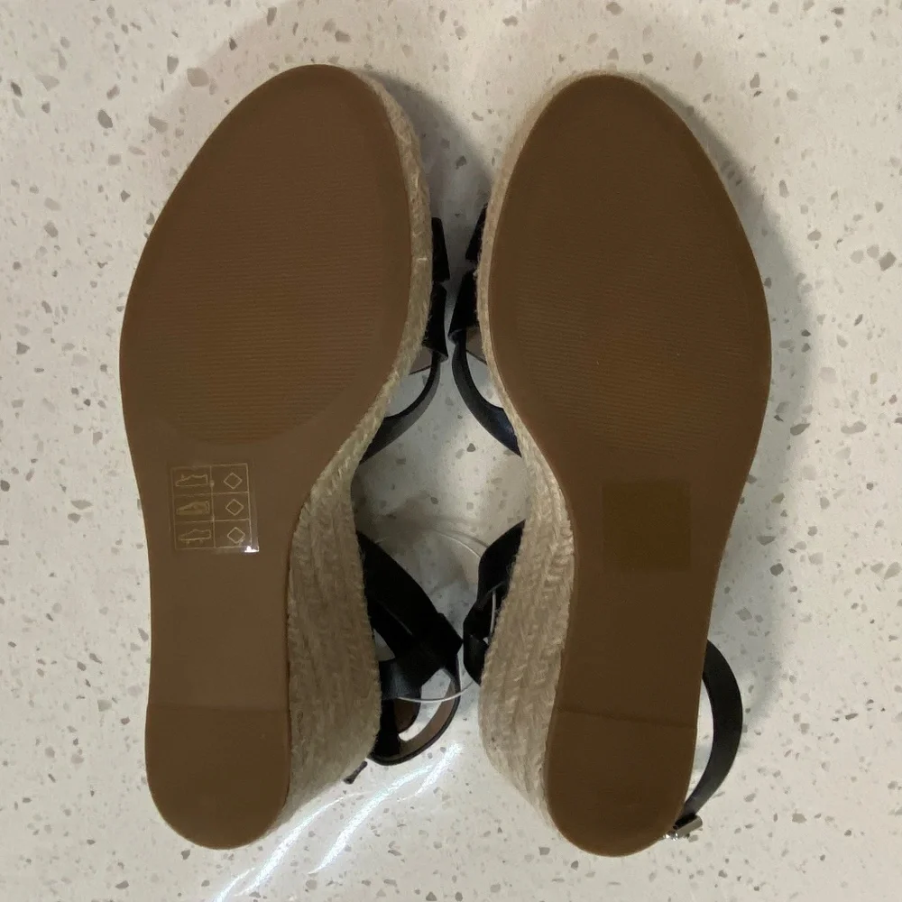 NWT Market & Spruce Black Wedge Sandals